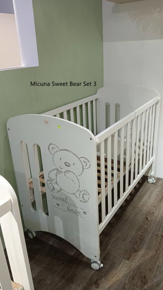 Micuna Sweet Bear Baby Cot with Relax System [Display Set-ASIS]