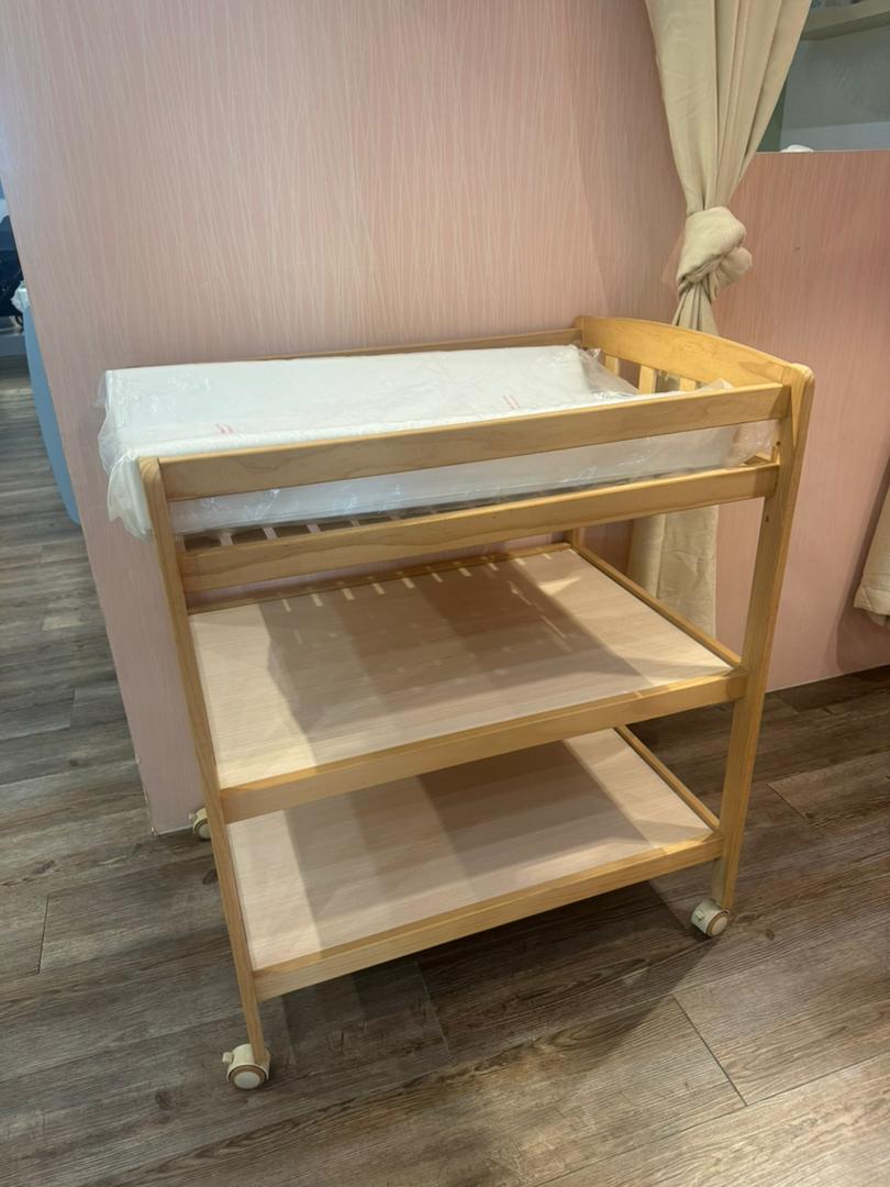 Happy Diaper Changing Station [No Changing Mat]