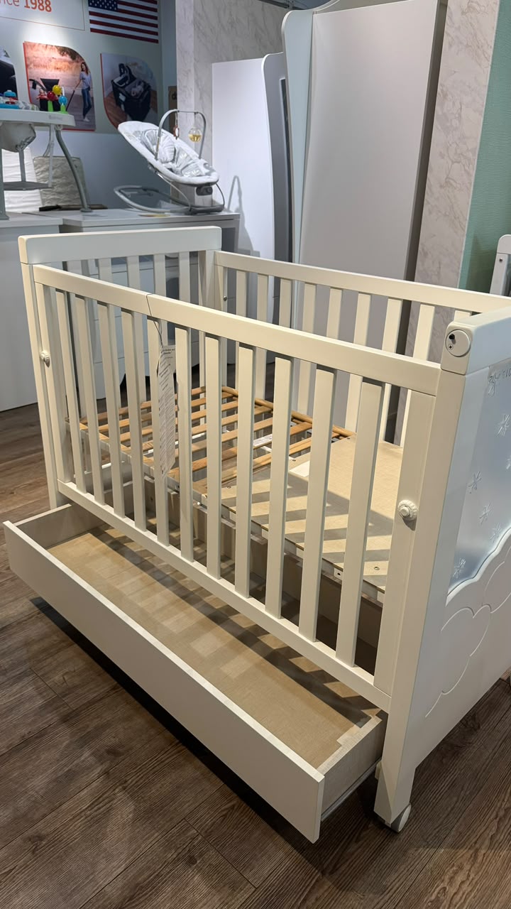 Micuna Dolce Luce Baby Cot with Relax System