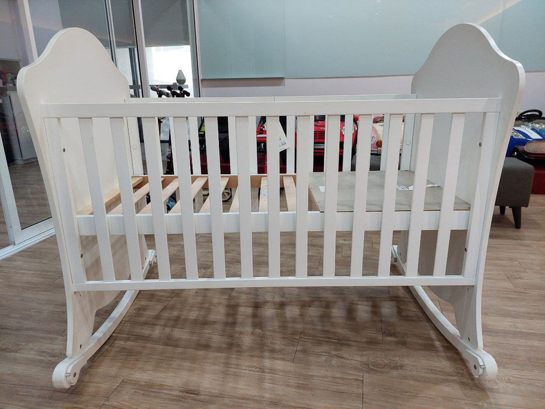 Micuna Alexa Baby Cot with Relax System