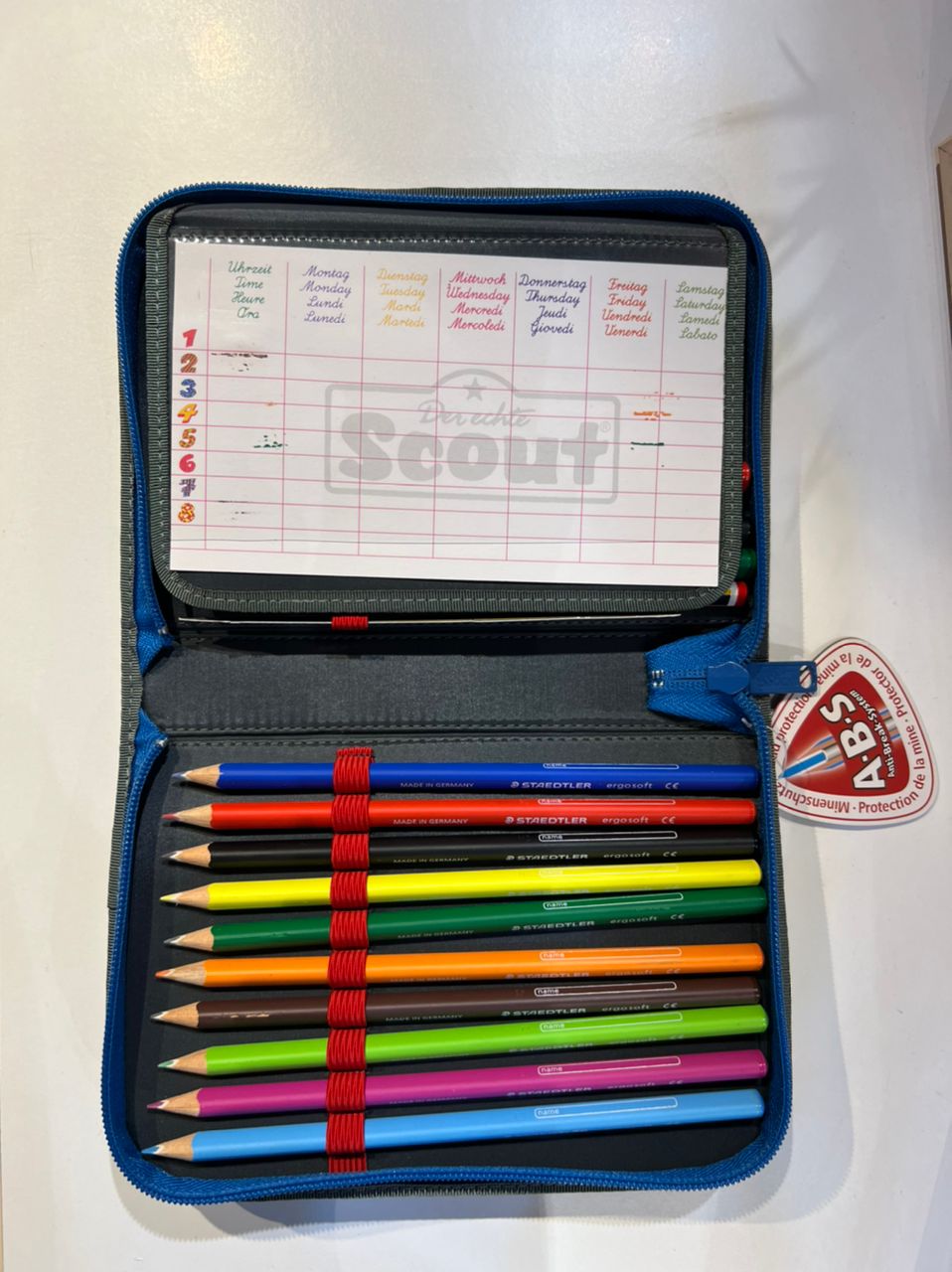 Scout Colour pencil and Pencil Case [Plane]