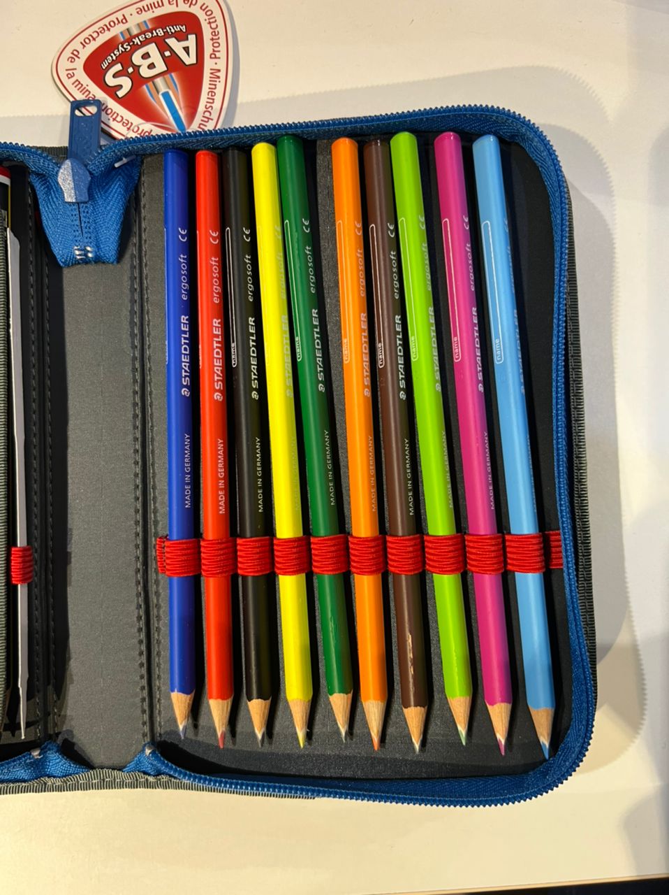 Scout Colour pencil and Pencil Case [Plane]